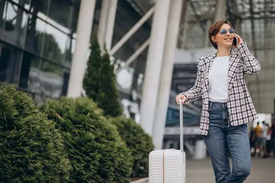 Private Rome airport transfer to hotels, serving Fiumicino and Ciampino.