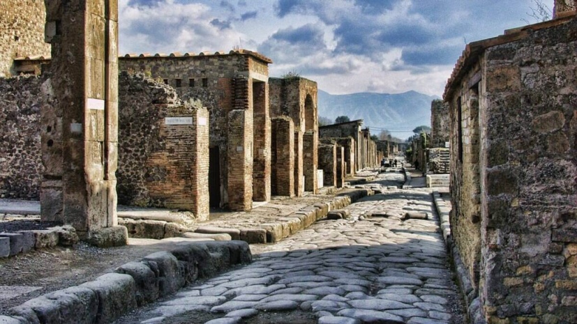 Pompeii Day Trip From Rome. Discover the Enigmas of Pompeii. Step Back in Time.
